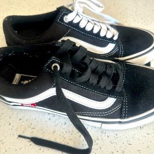 Size 7.5 men’s black vans, used